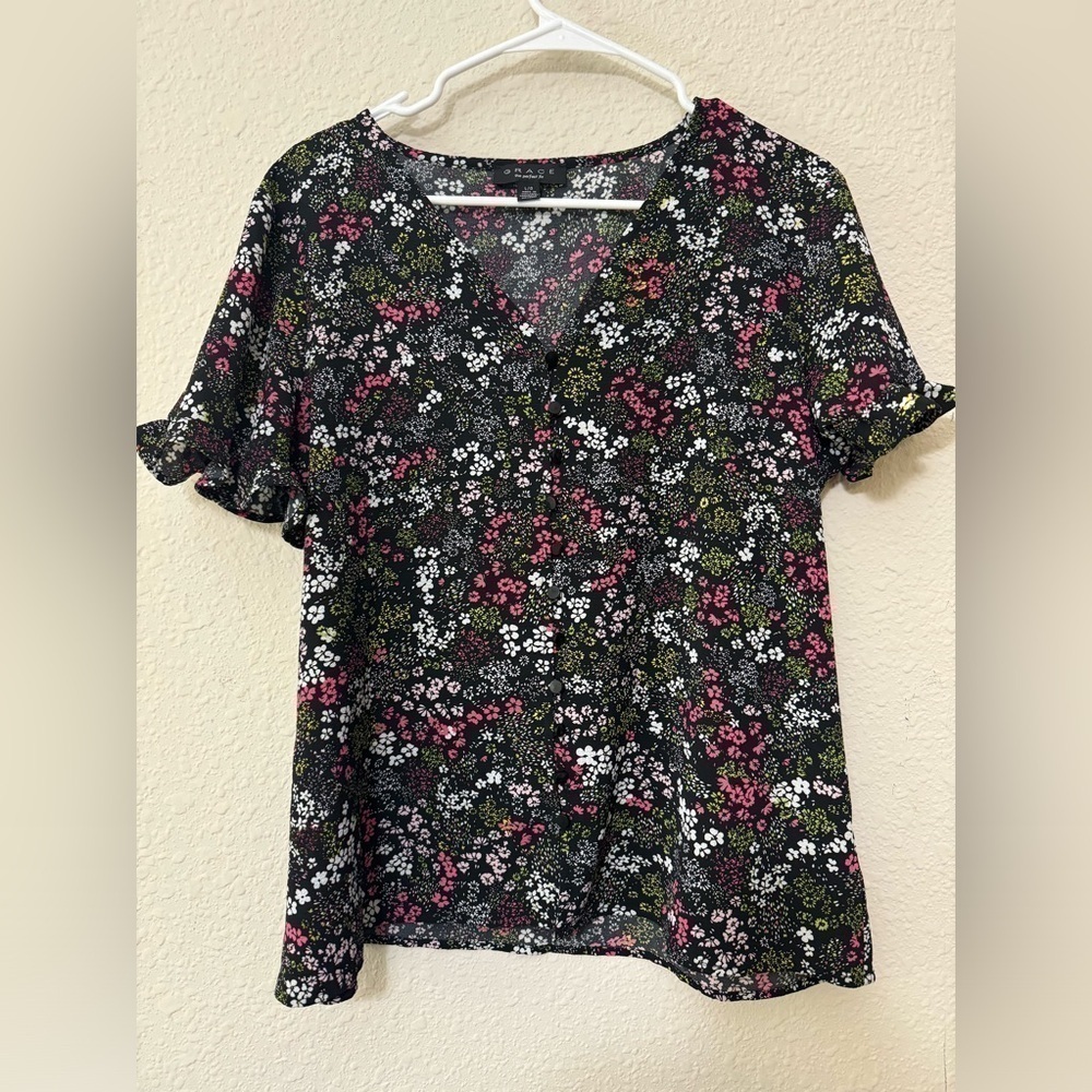 Floral Pattern Top - Picture 1 of 3